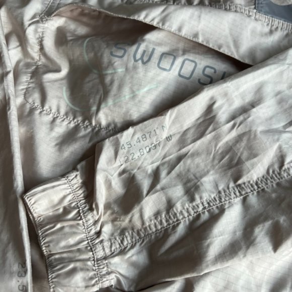 Nike Zip Up Elastic Hem Cuff Long Sleeve Hoodie Jacket Windbreaker Beige Sz S - Picture 4 of 5